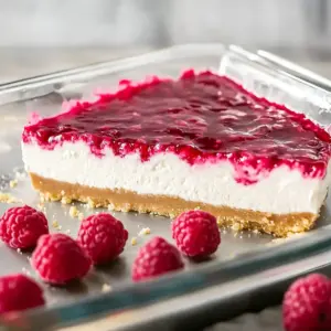 Creamy Raspberry Cheesecake