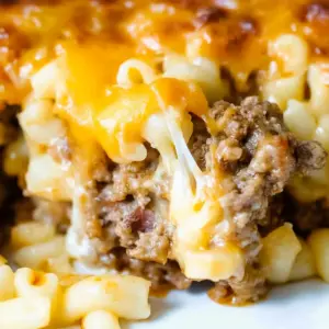 Mac and Cheese Meatloaf Casserole